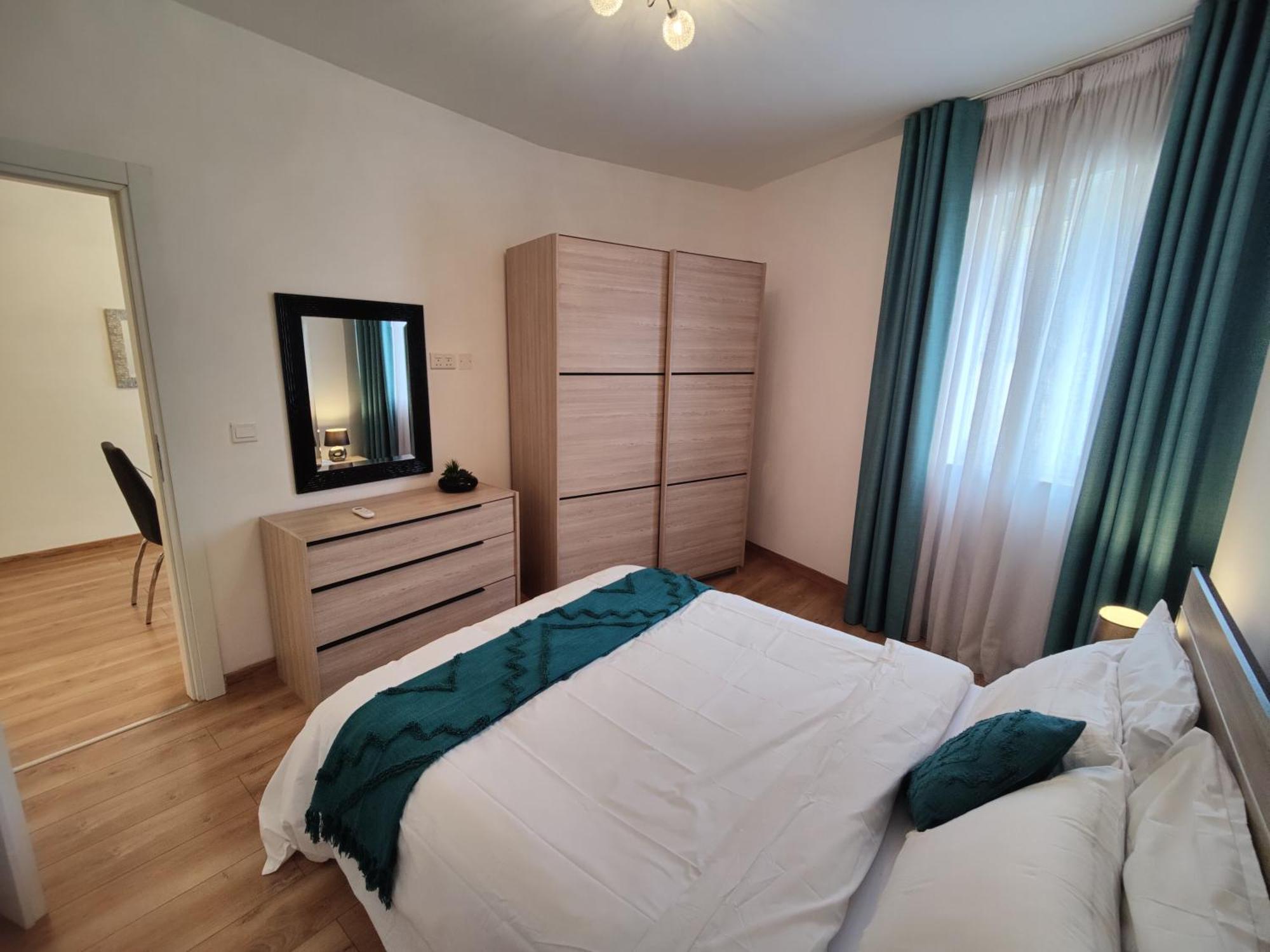 Central Modern Sliema 2 Bedroom Apartment Экстерьер фото