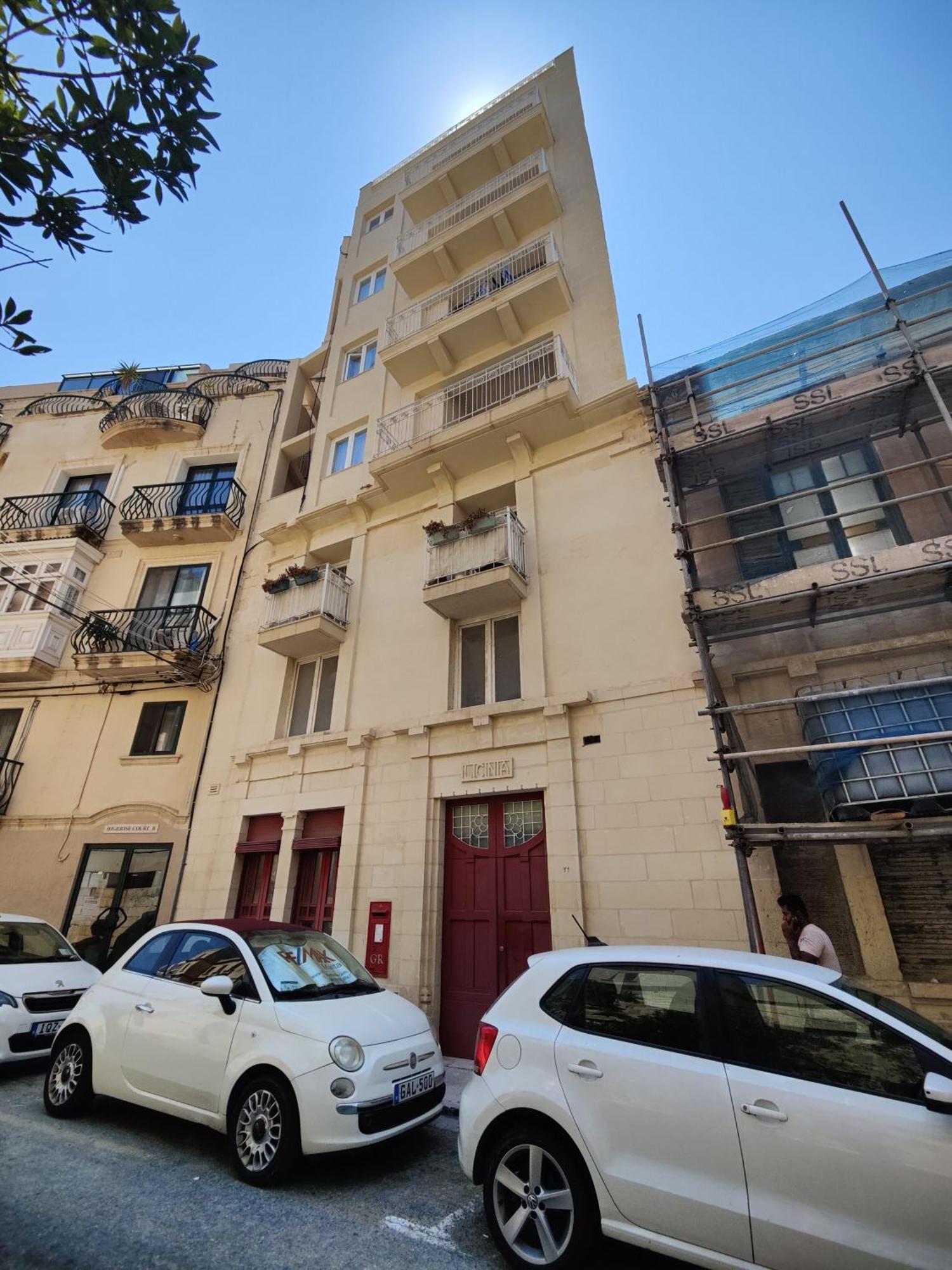 Central Modern Sliema 2 Bedroom Apartment Экстерьер фото